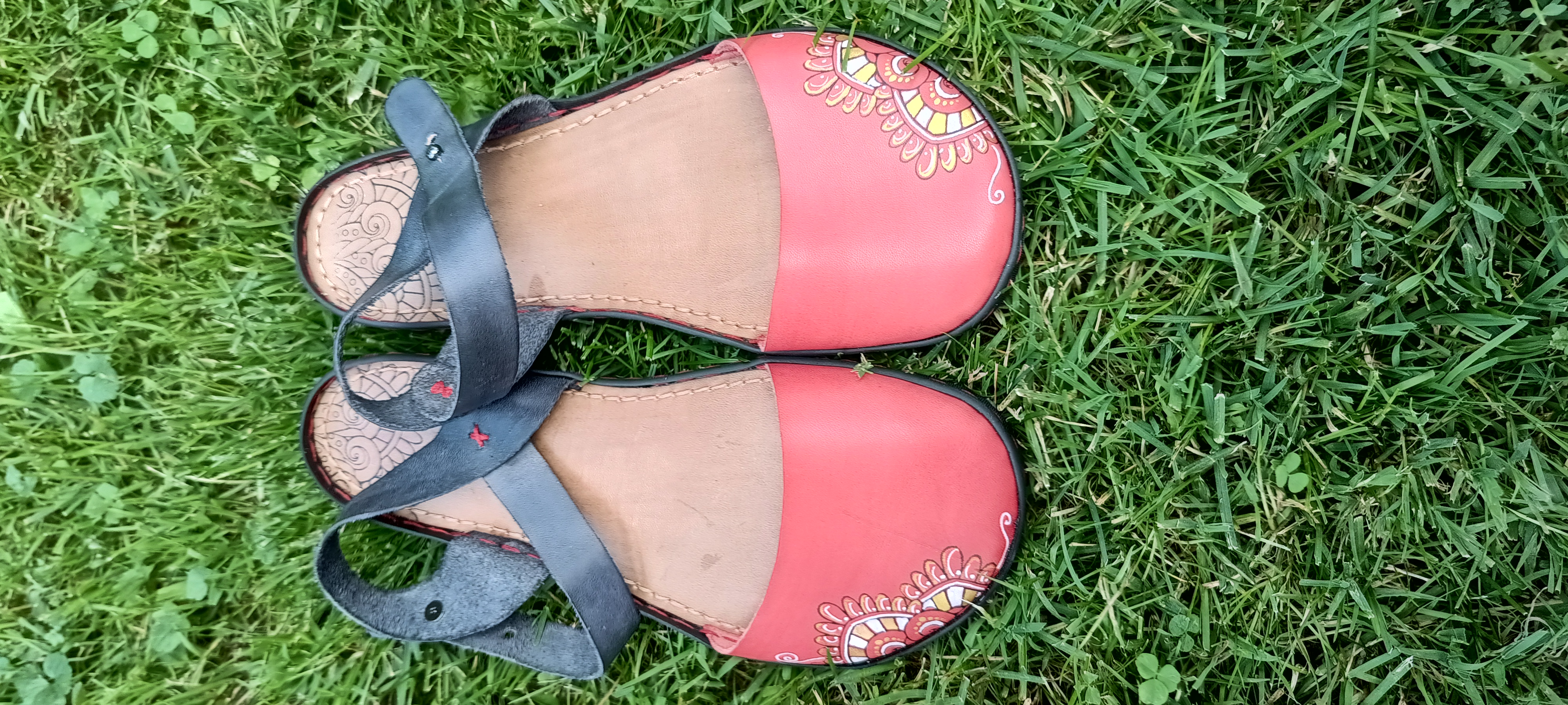 Barefoot Slnečná Červeň-na objednávku