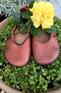 Barefoot Hnedý dotyk - na objednávku