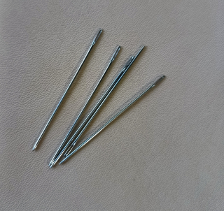 Ihly na kožu malé 4,8 cm